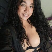 Big_boobs_lau_