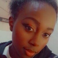Curvy_Layra