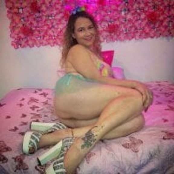 BLONDE_SEXYHOT