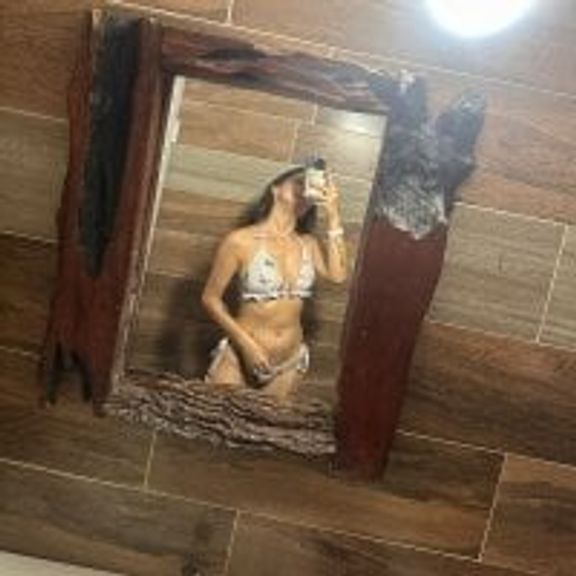 Yuliana016