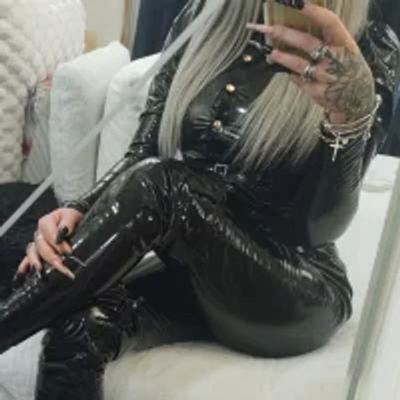 hotgirlsmoking_69xxx