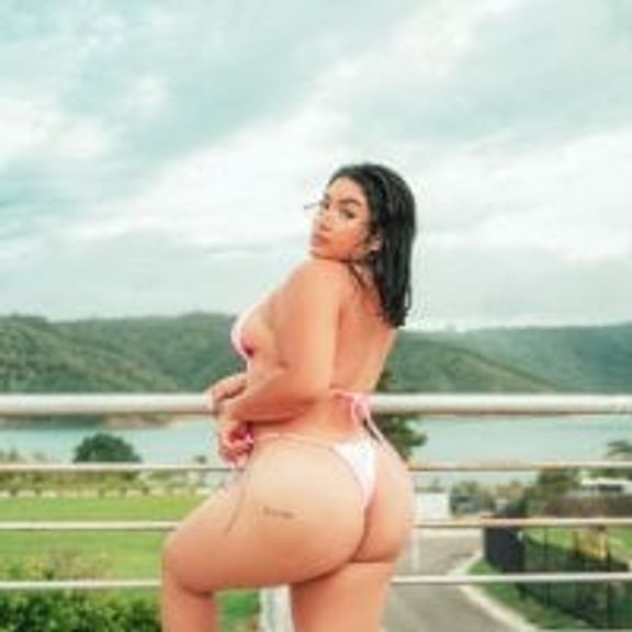 Camila_Mason