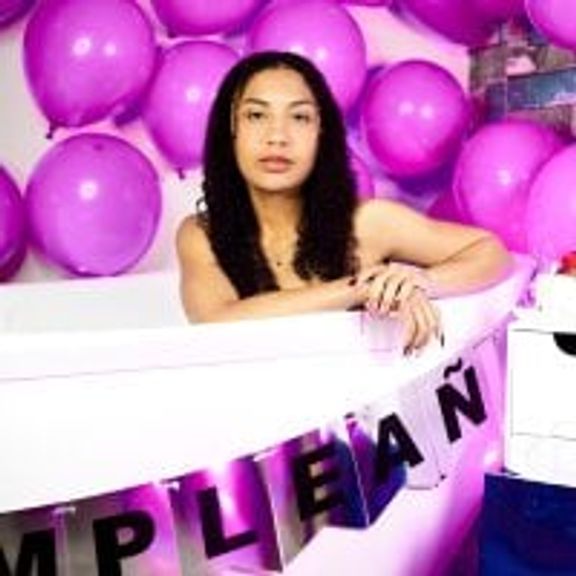 Daphnne_tay