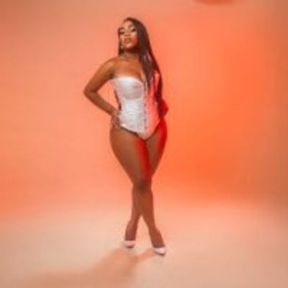 TianahGlow