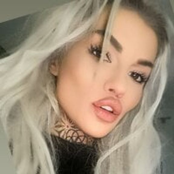Azaleeax_