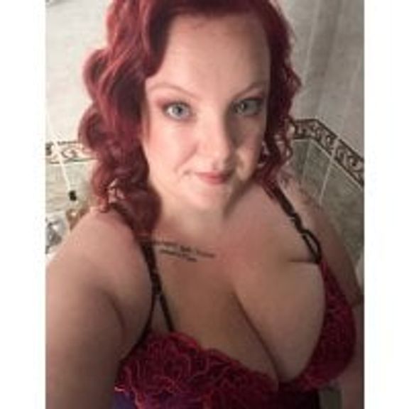 busty-bella1