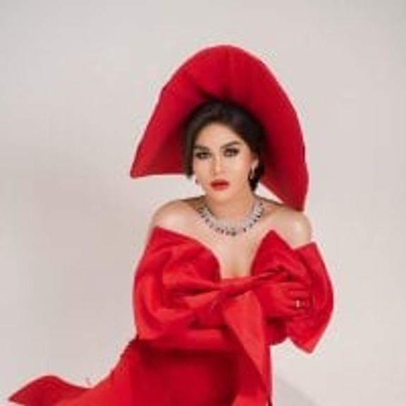 MissValentinaJohnson