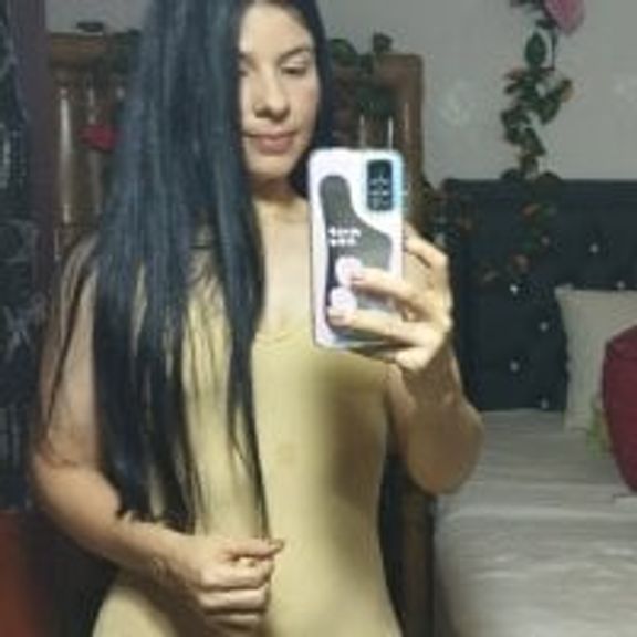Estefani_32
