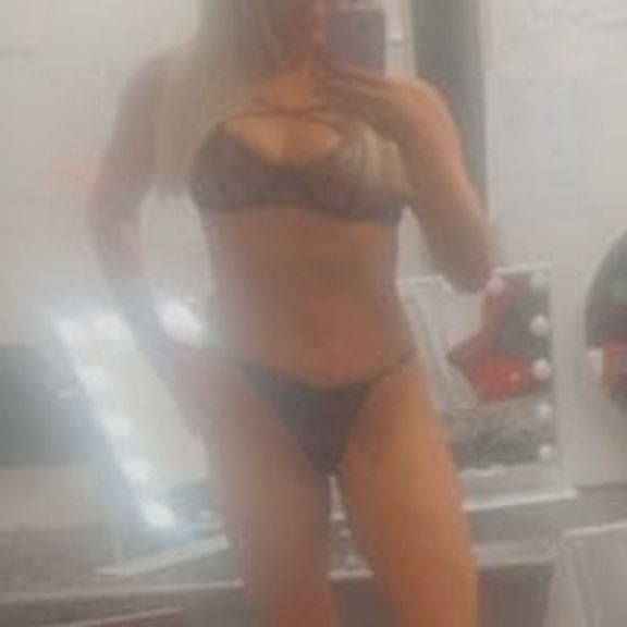 modeljadeelee