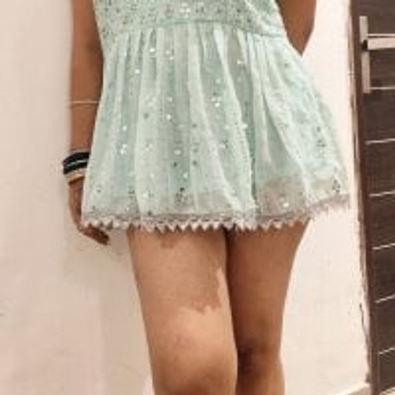 Sakshi_5338