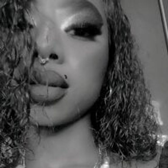 Ebonydollxx