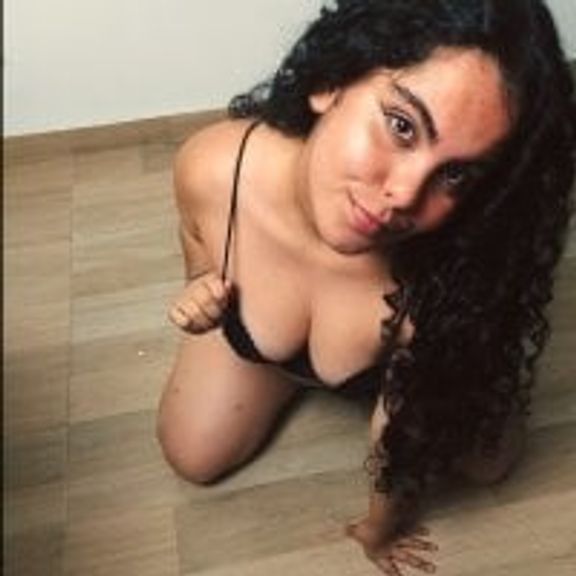 Sophie_Luna_