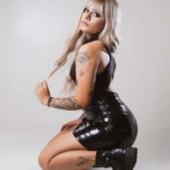 Emily_Evo
