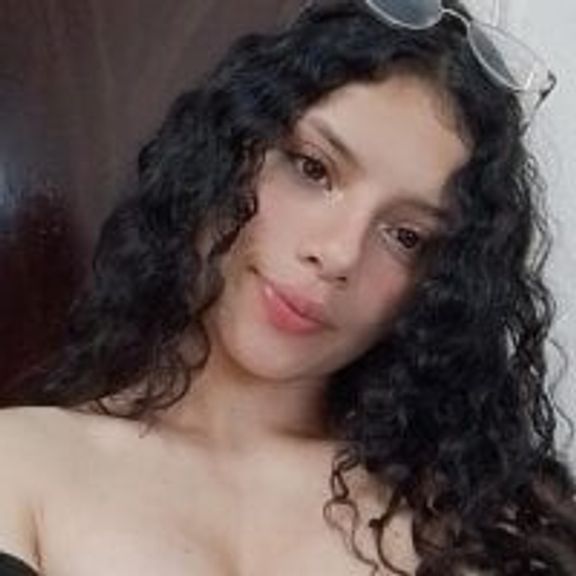 Lucy_Roouse