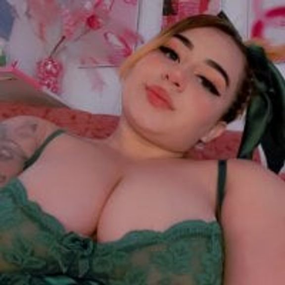halana_squirts