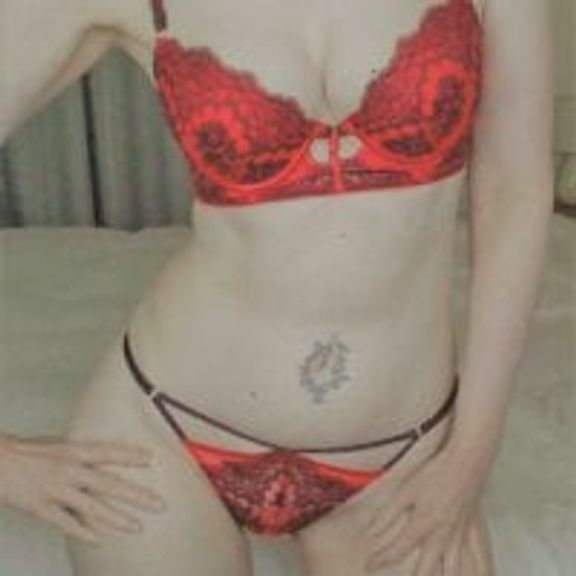 Anna_Raye