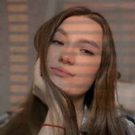mia_here