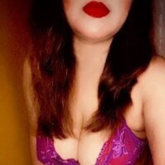 CurvyTiaa