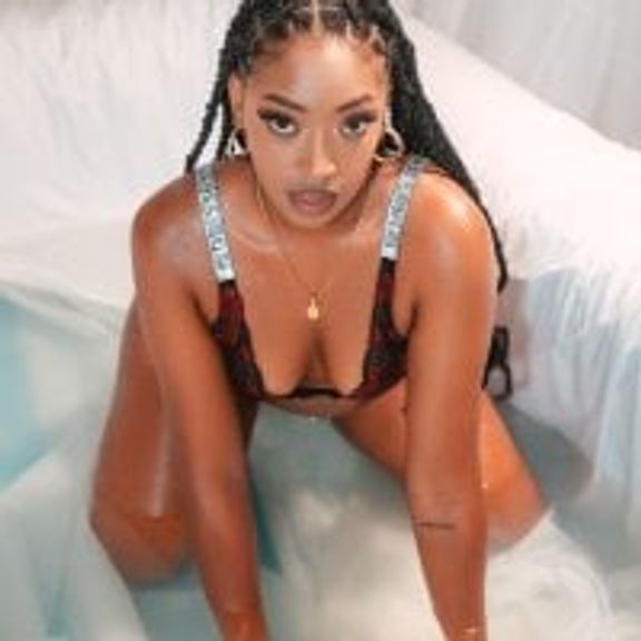 YallianaBrooks