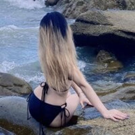 HotChickenGirl