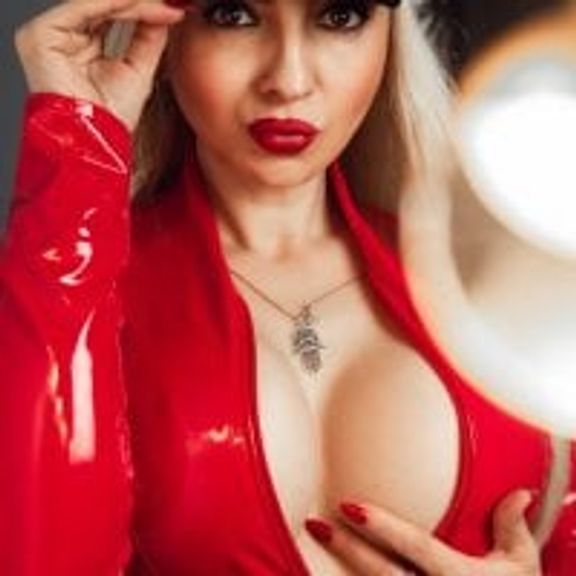 Mistress_MILF