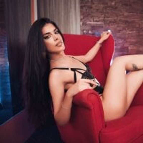 AylinHazel