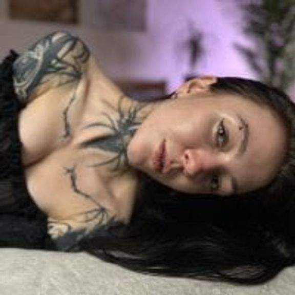 Alise_Eve_