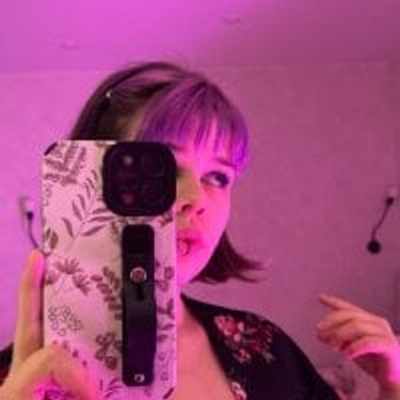 Ally_Monnie