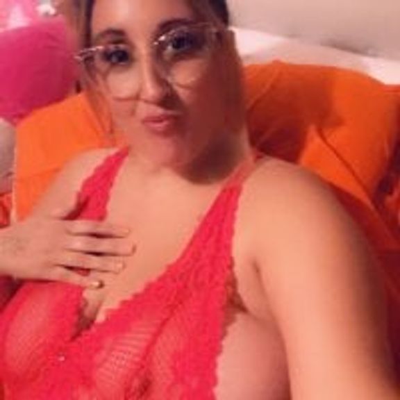 Busty_Lusty_Bri