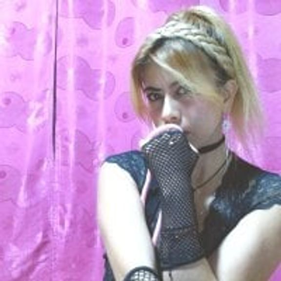 Mystique_Rose