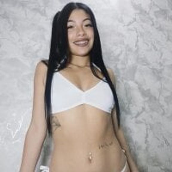 NataliePetite3x
