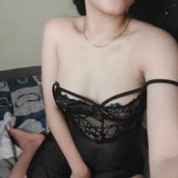Anna_titsbig