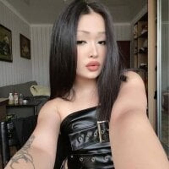SimonaShowMeUp