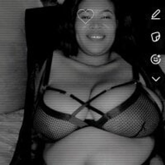 Nia_Adams_Xxx
