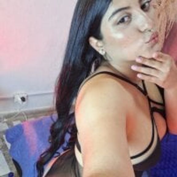 julietha_Evanss