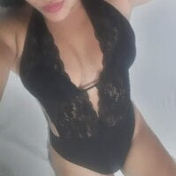 estherzinhalovezinho