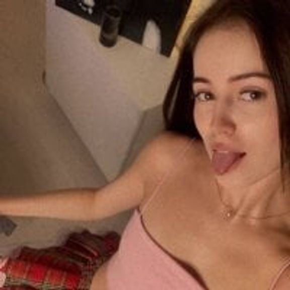 Chloeee4200