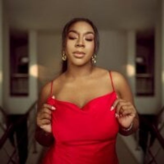 KloheCurvy
