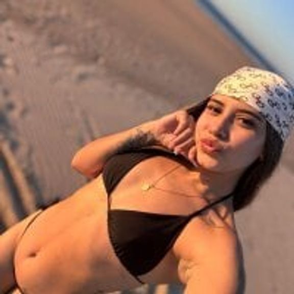 Alisson_Skinny