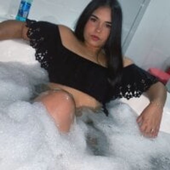 Cloe_nasty_