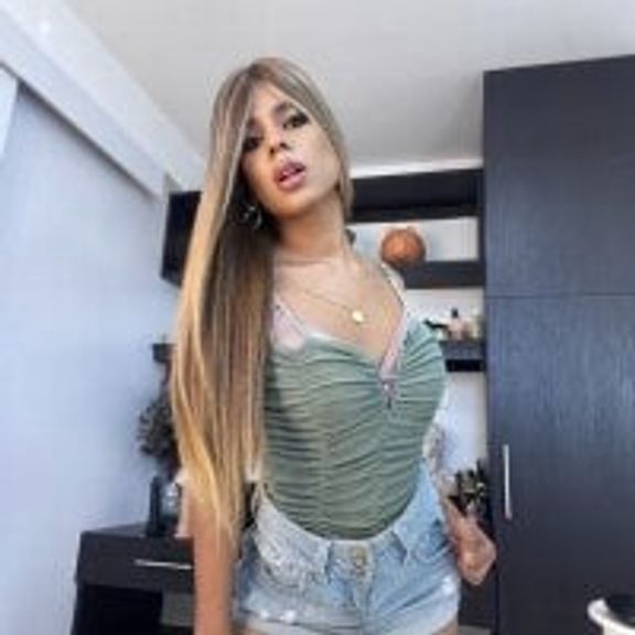 AntonellaTs10inches