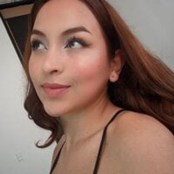 Arianaa_Jones_