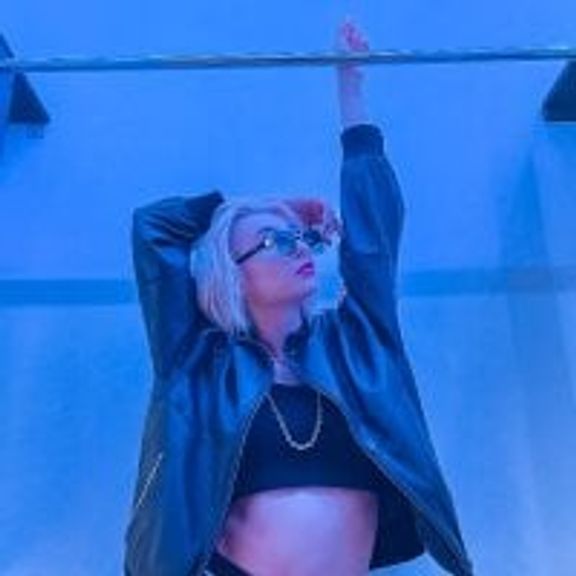 DevilishKayla