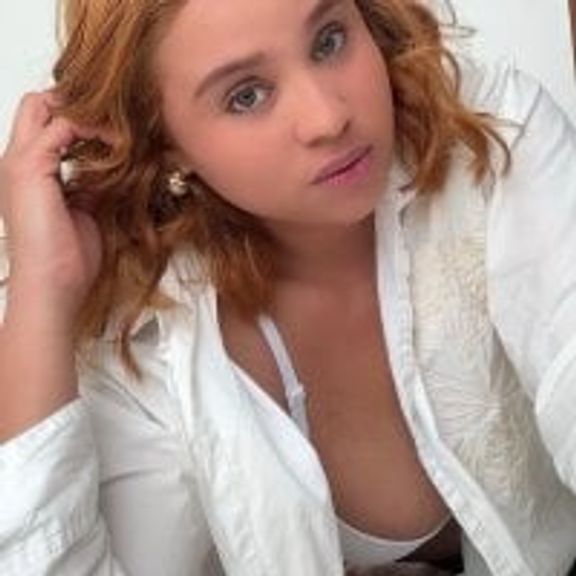 ANNA__SMITH