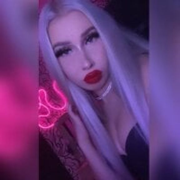 ArielaBlonde