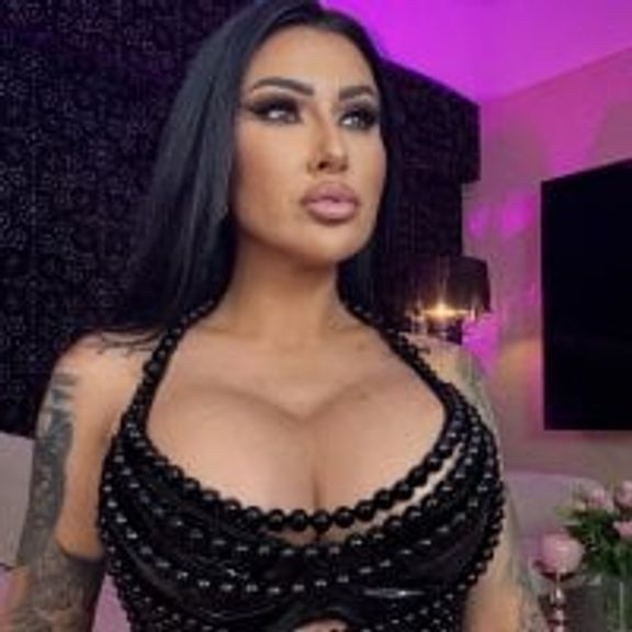 Mistress-Kennya