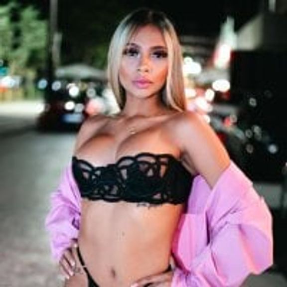 MARTINA_SMITH01