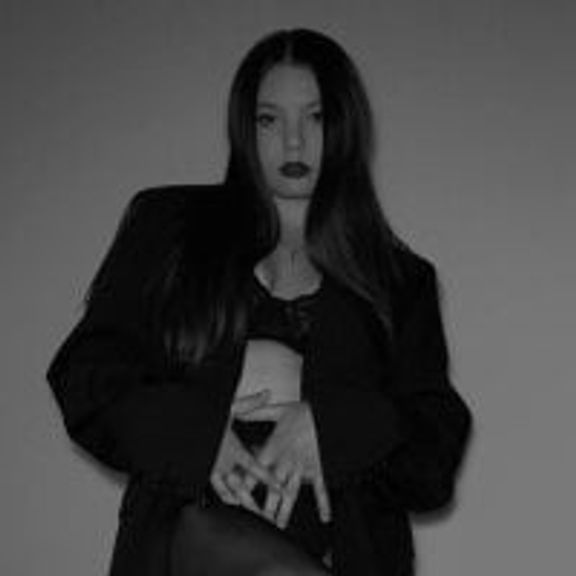 Laura_McGee