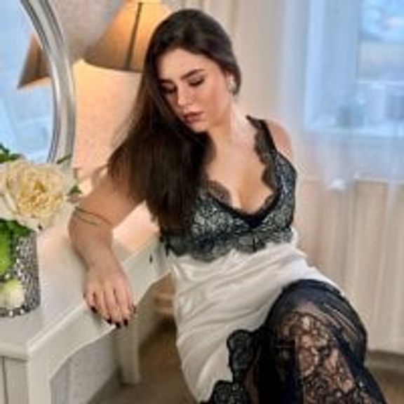 Evelyn___Sweet