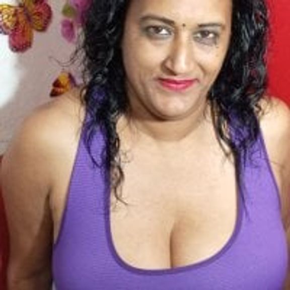 Indiansexyboobs18